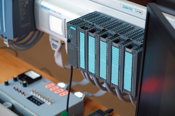 ����� �� ���� ����������� Simatic S7-300